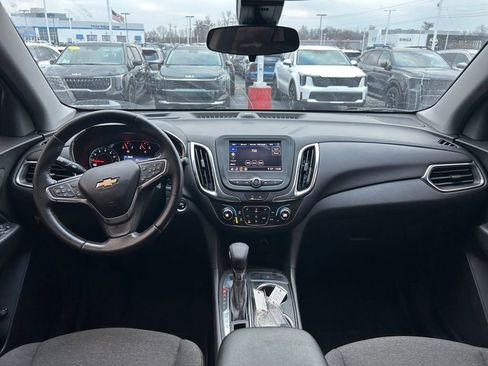 Used 2022 Chevrolet Equinox LT image 9