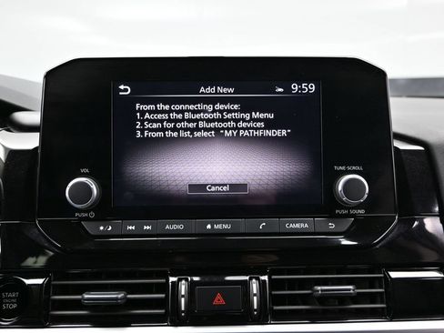 Used 2025 Nissan Pathfinder SV FWD image 30