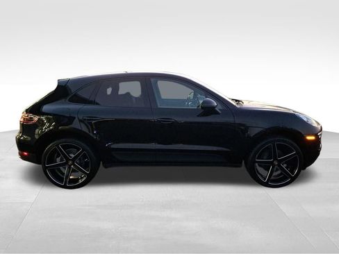 Used 2018 Porsche Macan image 7