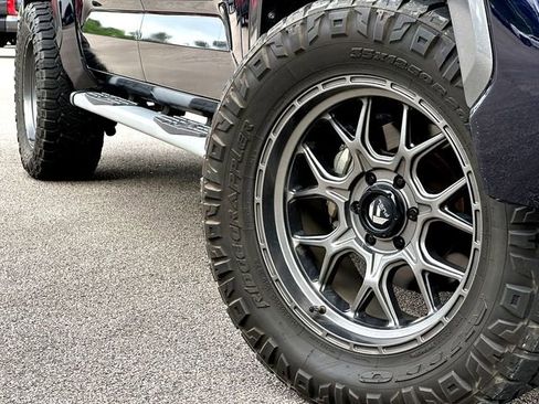 Used 2023 Toyota Tundra Limited w/ Power Package AWD/4WD image 2