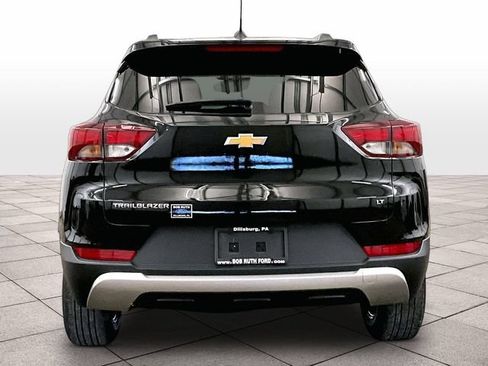 Used 2022 Chevrolet TrailBlazer LT FWD image 4