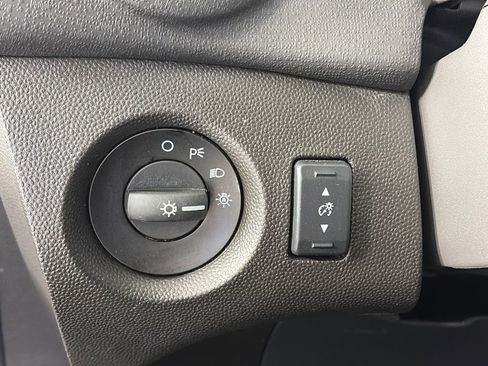 Certified 2019 Ford Fiesta SE w/ Cold Weather Package FWD image 23