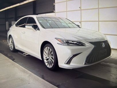 Used 2022 Lexus ES 300h Ultra Luxury