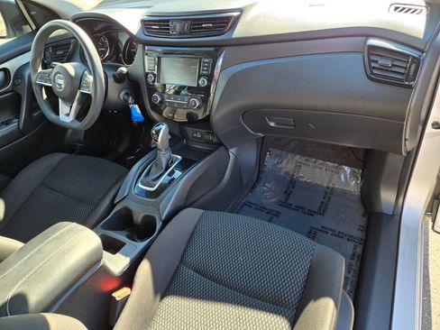 Certified 2021 Nissan Rogue Sport S image 21