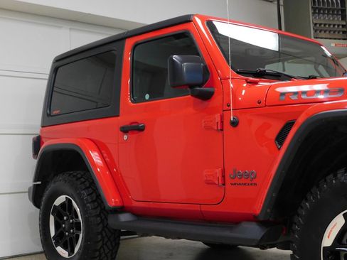 Used 2020 Jeep Wrangler Rubicon w/ Uconnect 4C Nav & Sound Group AWD/4WD image 10