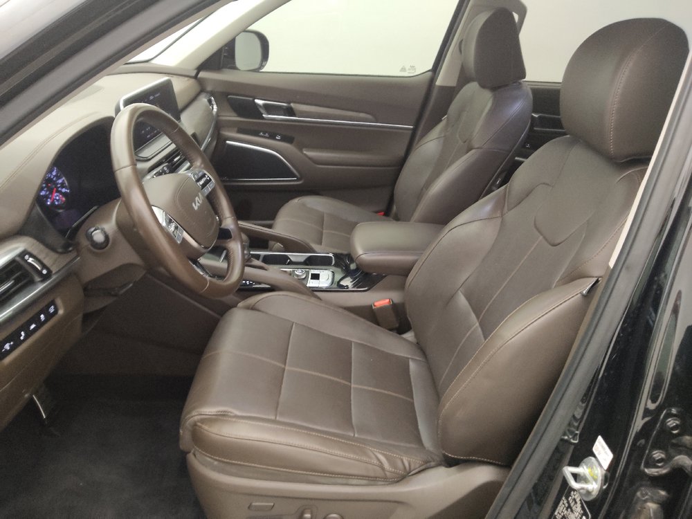 Used 2022 Kia Telluride SX w/ Towing Package FWD image 17
