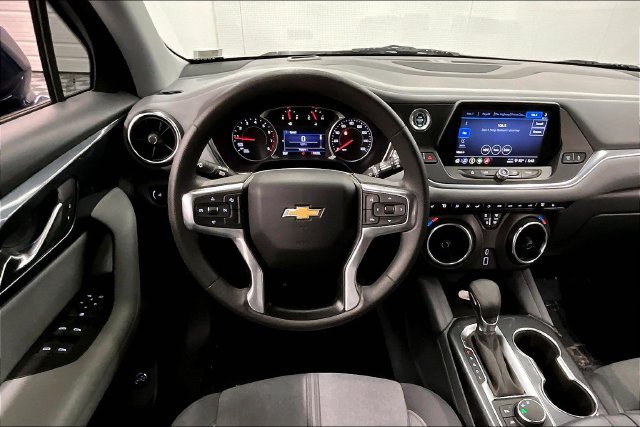 Used 2022 Chevrolet Blazer LT FWD image 6
