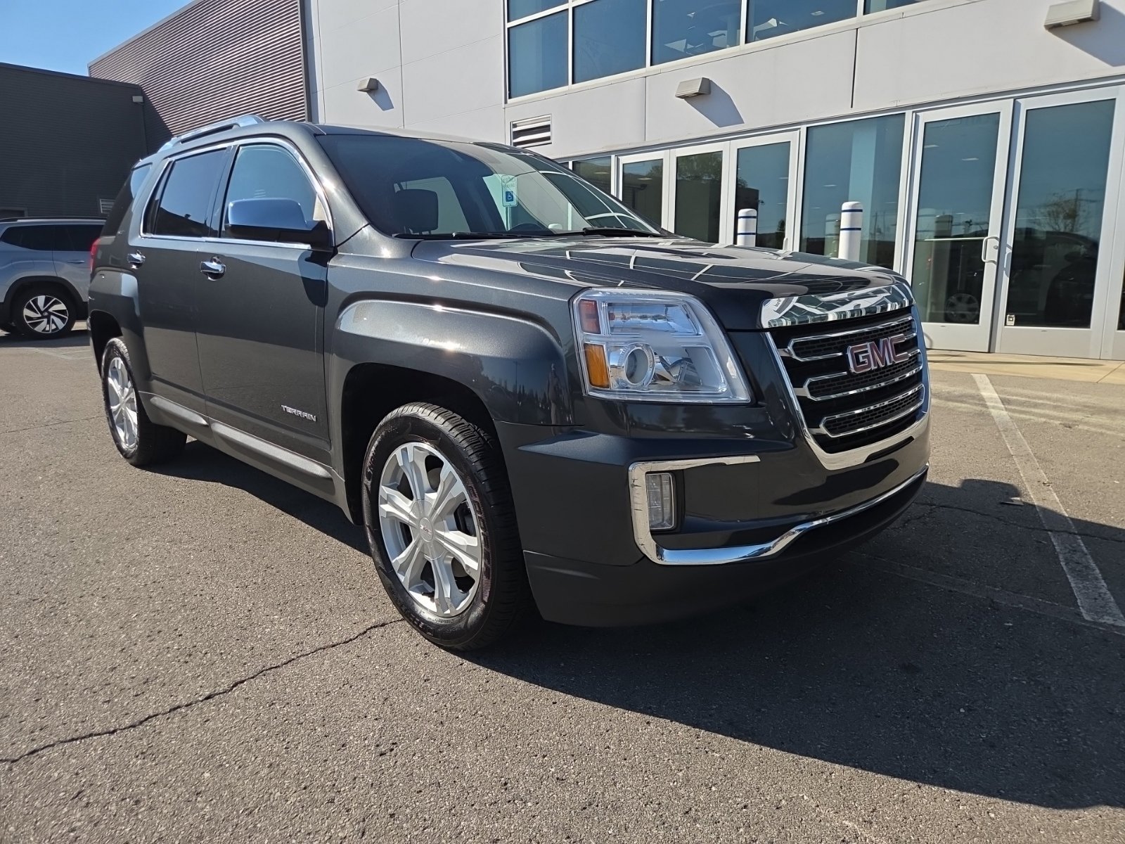 Used 2017 GMC Terrain SLT w/ Memory Package FWD image 30