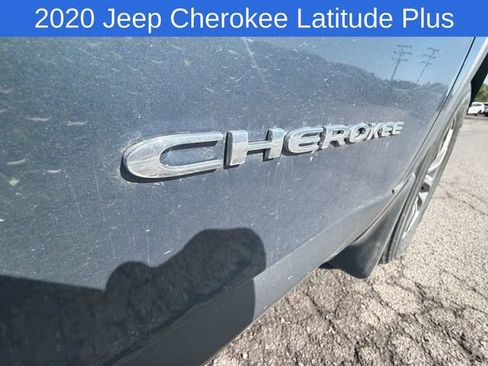 Used 2020 Jeep Cherokee Latitude Plus w/ Comfort/Convenience Group AWD/4WD image 10