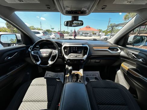 Used 2018 GMC Acadia SLE AWD/4WD image 18
