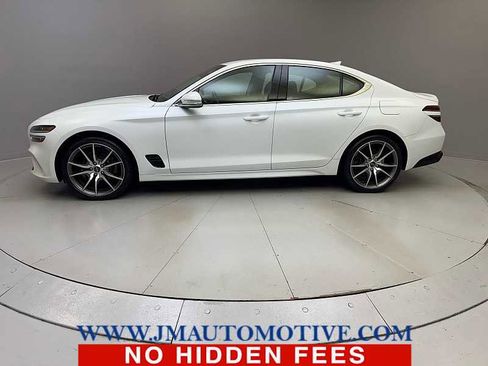 Used 2023 Genesis G70 2.0T image 2