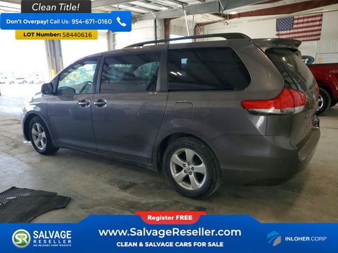 Used 2011 Toyota Sienna LE FWD image 3