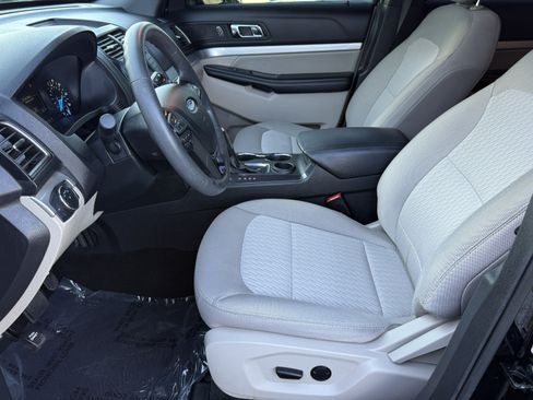 Used 2019 Ford Explorer FWD image 14