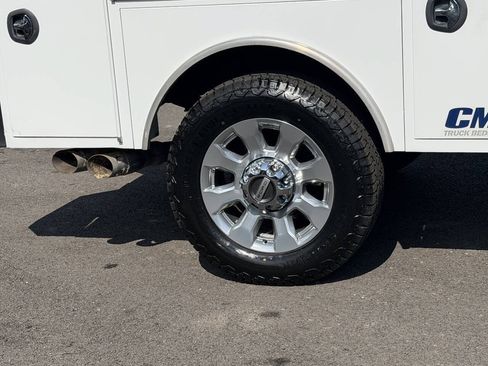 Used 2022 Ford F350 Lariat w/ Lariat Value Package AWD/4WD image 25
