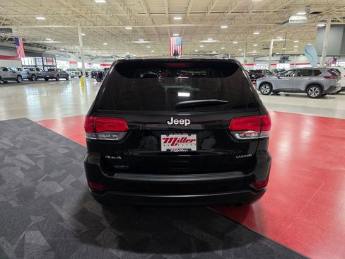 Used 2019 Jeep Grand Cherokee Laredo AWD/4WD image 4