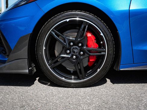 Used 2020 Chevrolet Corvette Stingray Preferred Cpe w/ 2LT Preferred Equipment Group RWD image 14