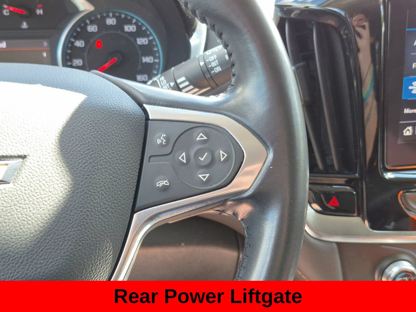 Used 2020 Chevrolet Traverse LT FWD image 18