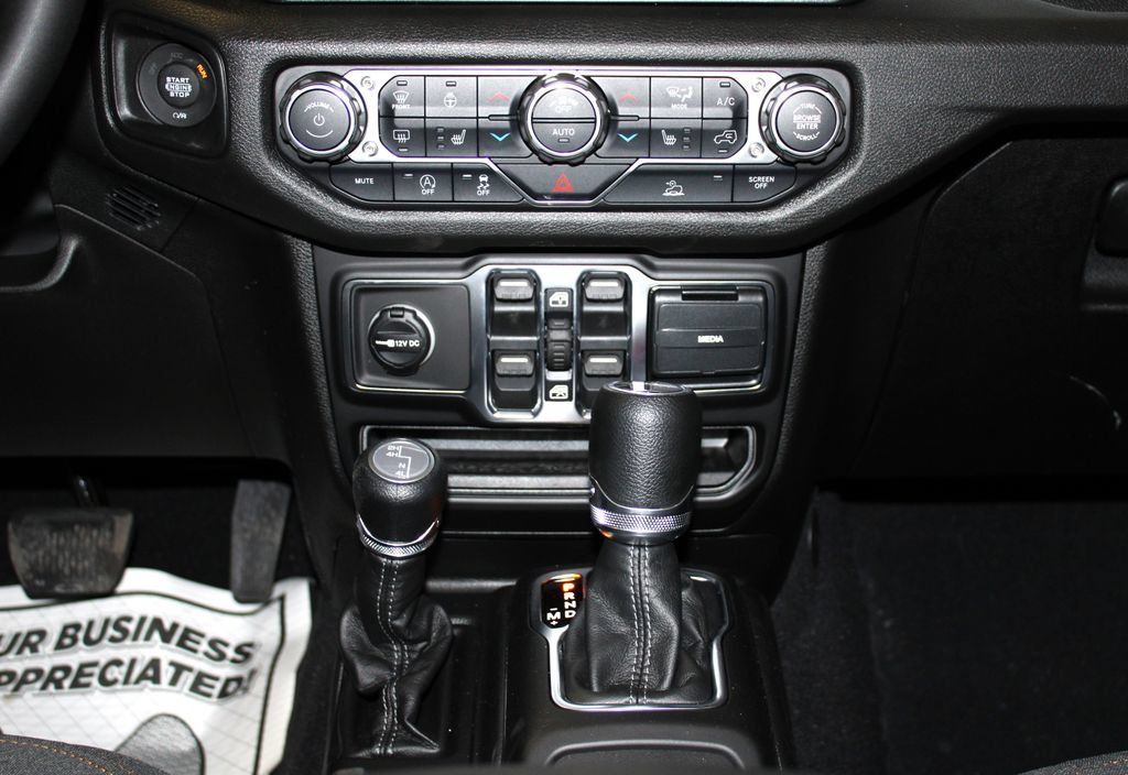 New 2026 Jeep Gladiator Sport AWD/4WD image 21