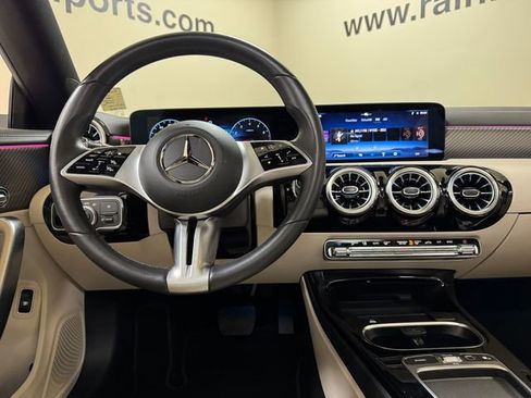 Used 2025 Mercedes-Benz CLA 250 image 9