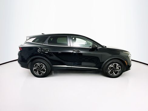 Used 2025 Kia Sportage LX FWD image 10