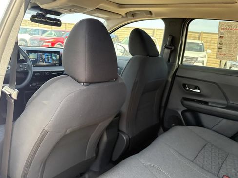 New 2026 Nissan Kicks SV w/ SV Premium Package FWD image 24