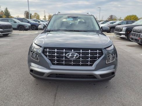 Certified 2026 Hyundai Venue SEL FWD image 4