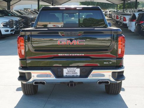 Used 2024 GMC Sierra 1500 SLT AWD/4WD image 4