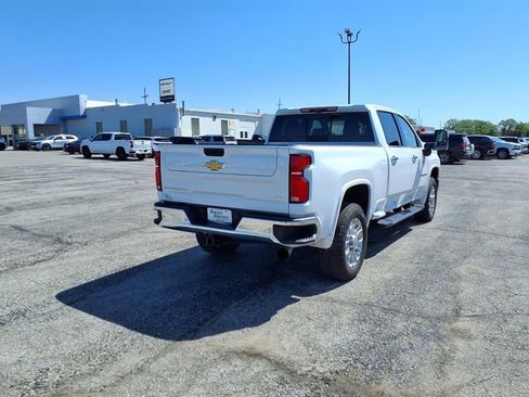 Used 2025 Chevrolet Silverado 2500 LTZ w/ LTZ Premium Package AWD/4WD image 25