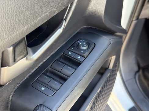 Used 2024 Toyota Tacoma TRD Off-Road image 19