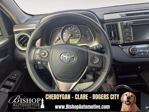 Used 2014 Toyota RAV4 XLE image 23