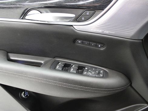 Used 2022 Cadillac XT5 Premium Luxury image 13