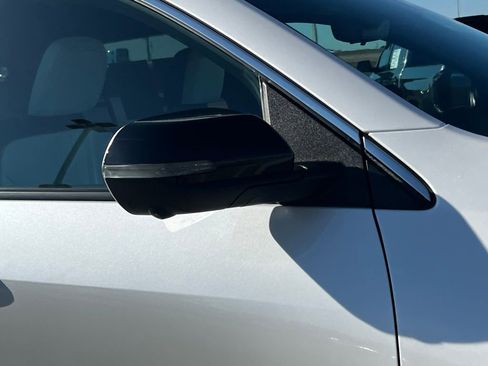 Used 2025 Chevrolet Traverse High Country image 12