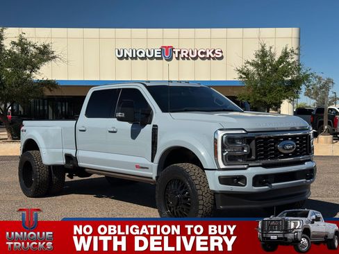 Used 2025 Ford F450 Platinum image 3