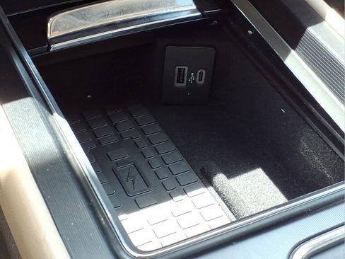 Used 2023 Lincoln Corsair AWD w/ Equipment Group 101A image 25