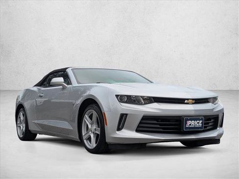 Used 2017 Chevrolet Camaro LT w/ Technology Package image 3