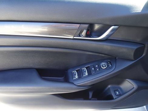 Certified 2022 Honda Accord Sport image 8
