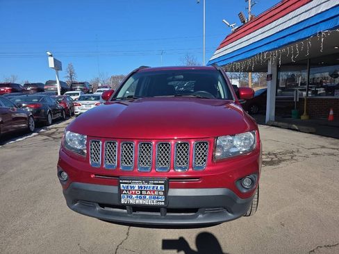 Used 2014 Jeep Compass Latitude FWD image 5