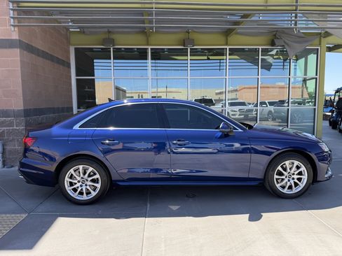 Used 2022 Audi A4 2.0T Premium w/ Convenience Package AWD/4WD image 9