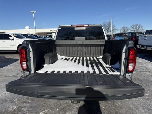 Certified 2025 GMC Sierra 1500 SLE w/ X31 Off-Road Package image 33