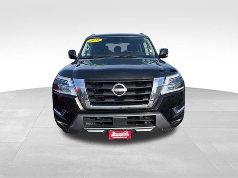 Used 2022 Nissan Armada SV image 9