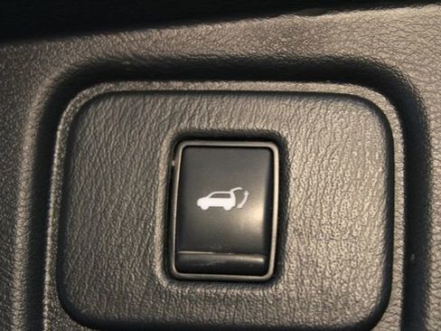 Used 2020 Nissan Murano SL AWD/4WD image 18