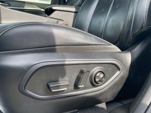 Used 2022 Jeep Grand Cherokee Overland AWD/4WD image 20