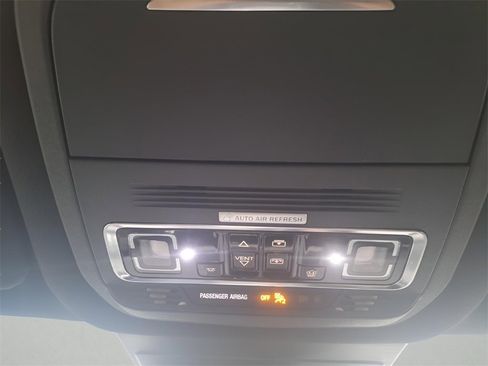 Used 2024 Lincoln Nautilus Reserve w/ Equipment Group 202A image 30