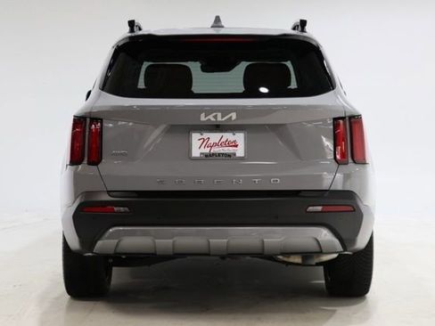 Used 2022 Kia Sorento SX Prestige w/ Rust Color Package AWD/4WD image 7