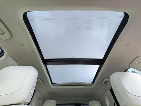 New 2025 Cadillac XT5 Premium Luxury w/ LPO, Floor Liner Package image 12