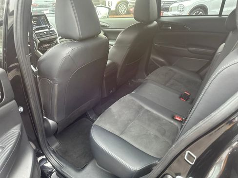 Used 2025 Mitsubishi Eclipse Cross SE image 16