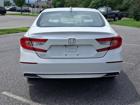 Used 2020 Honda Accord EX image 6
