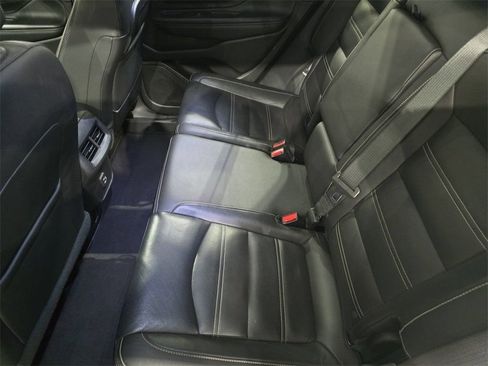 Used 2024 GMC Terrain Denali AWD/4WD image 14