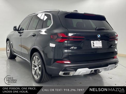 Used 2024 BMW X5 xDrive40i w/ Premium Package image 8