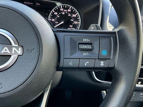 Used 2023 Nissan Rogue SV image 23